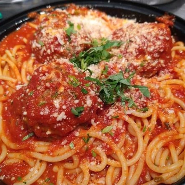 Delicious Spaghetti and Meatballs