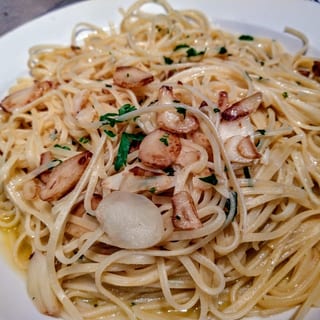 Spaghetti with Garlic & Oil