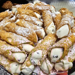 Cannoli Plater Catering Catering Small