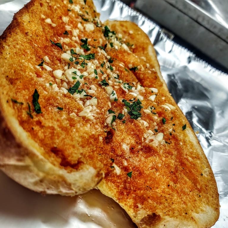 Garlic Bread: A Tasty Italian Appetizer